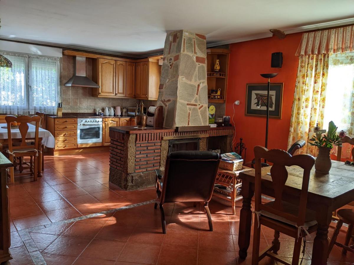 Casa Rural Bilbao Caserio Gondra Alquiler Habitaciones Mungia Exterior photo